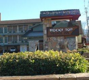 Rocky Top Village Inn - Photo